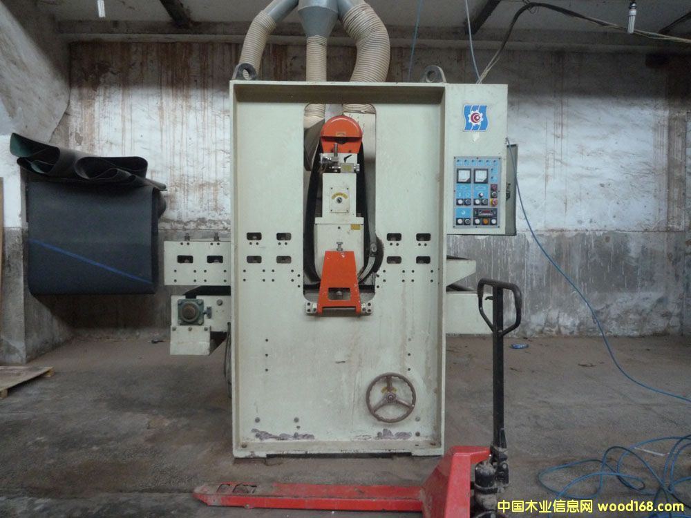 定厚砂光機 定厚砂光機