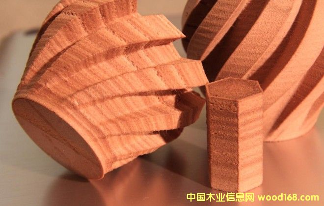 ľ3Dӡ